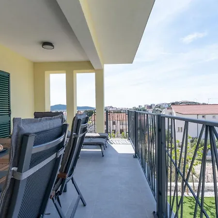 Apartamento Luxury Nala With Shared Pool