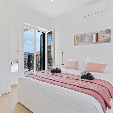Luxury Nala With Shared Pool Apartamento *