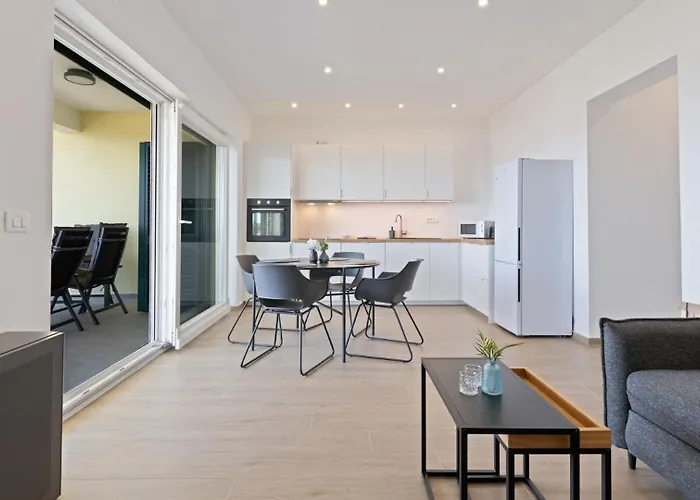 Apartman Luxury Nala With Shared Pool Sevid