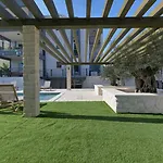 Luxury Nala With Shared Pool *