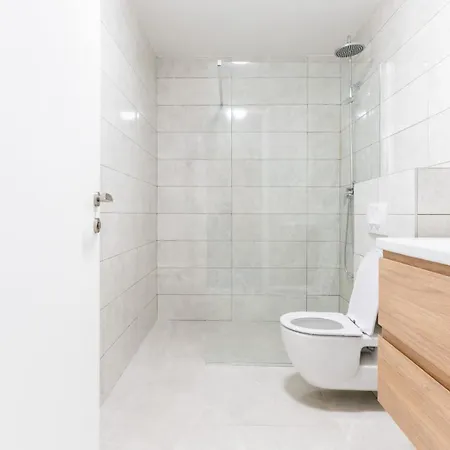Luxury Nala With Shared Pool Apartmán